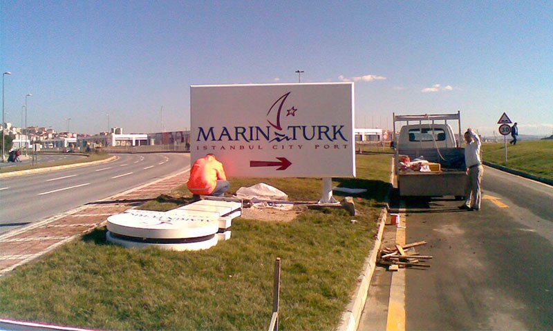 Totem Signboard
