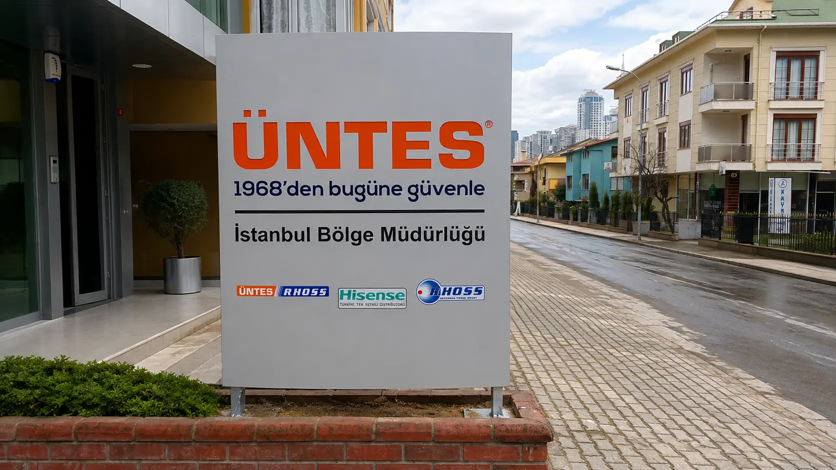 untes-freestanding-entrance-sign ÜNTES freestanding monument sign outside the Istanbul regional office